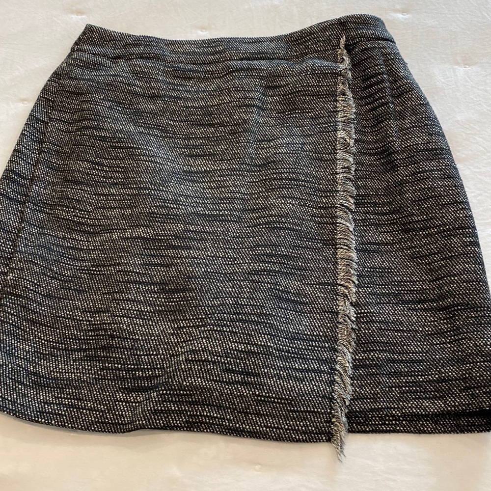LOFT tweed excellent condition skirt